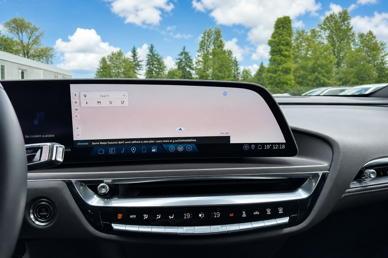 2024 Cadillac LYRIQ — view 11
