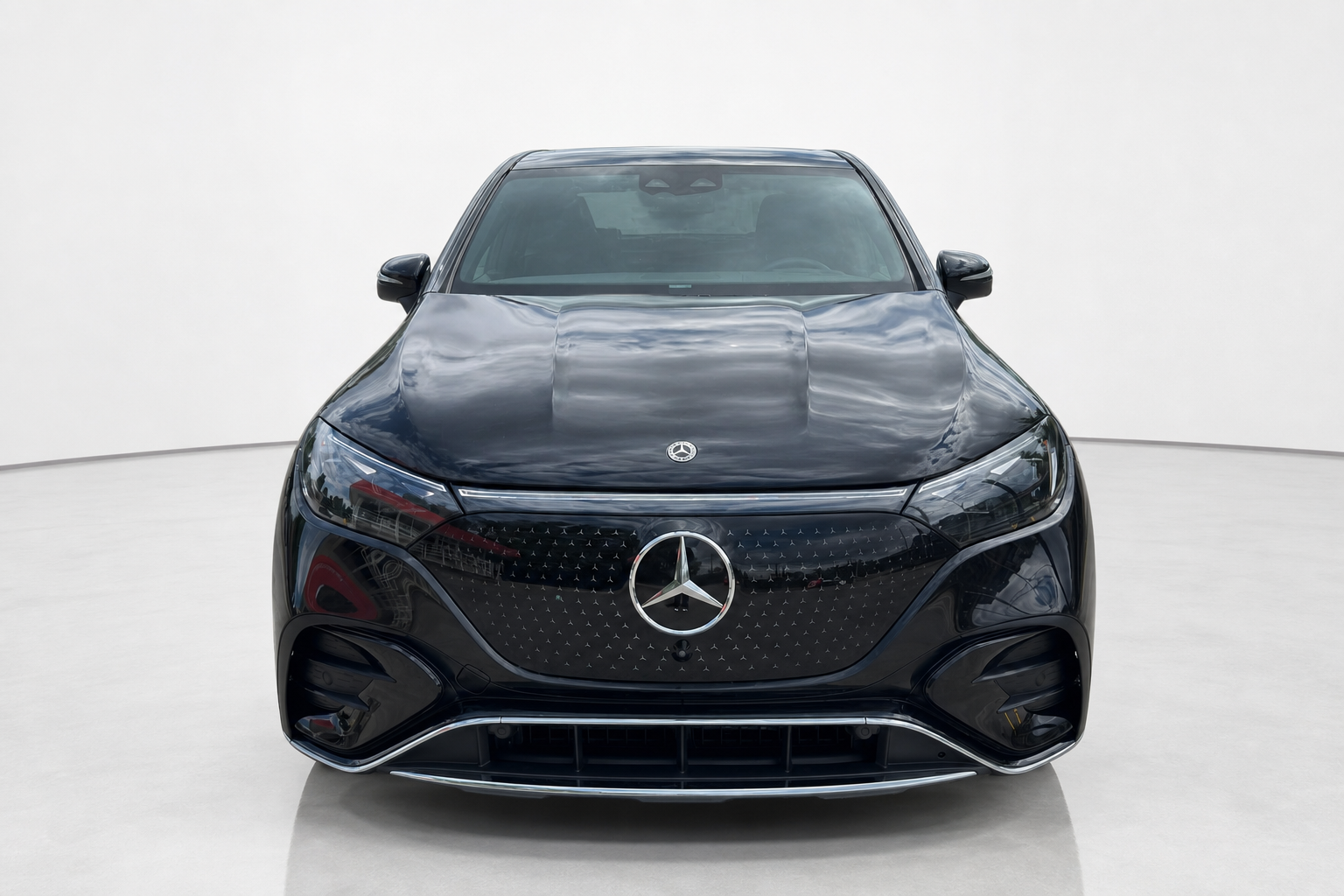 2023 Mercedes-Benz EQE — view 2