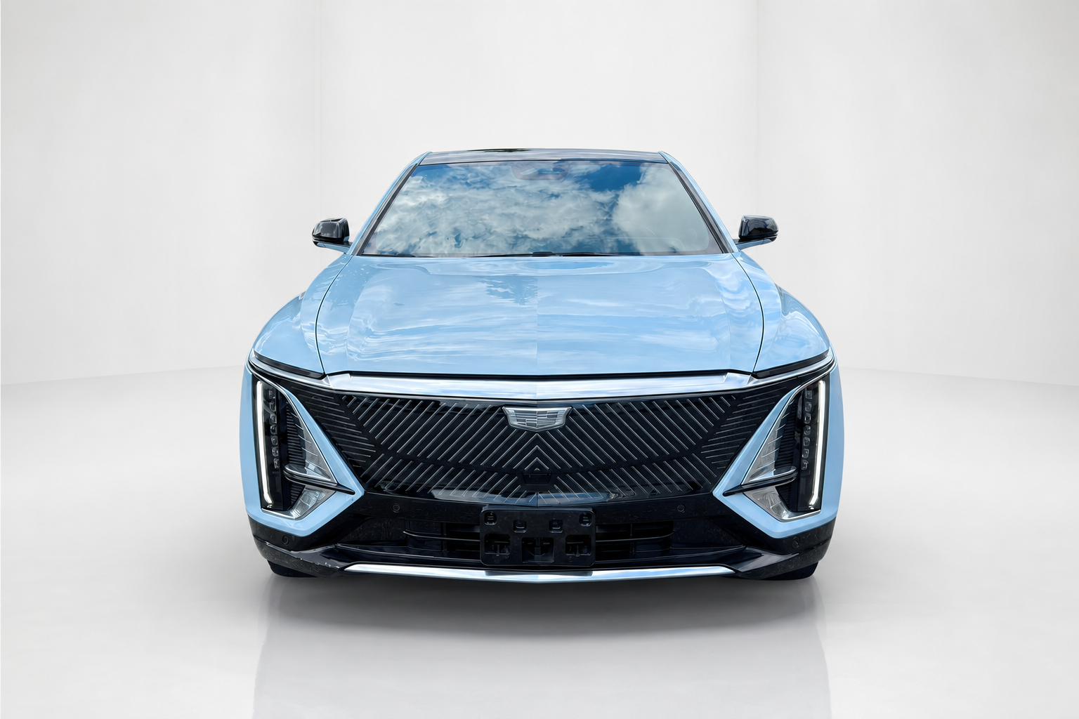 2024 Cadillac LYRIQ — view 3