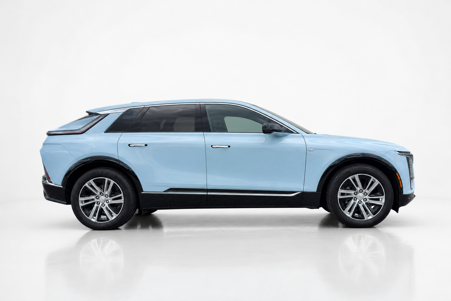 2024 Cadillac LYRIQ — view 8