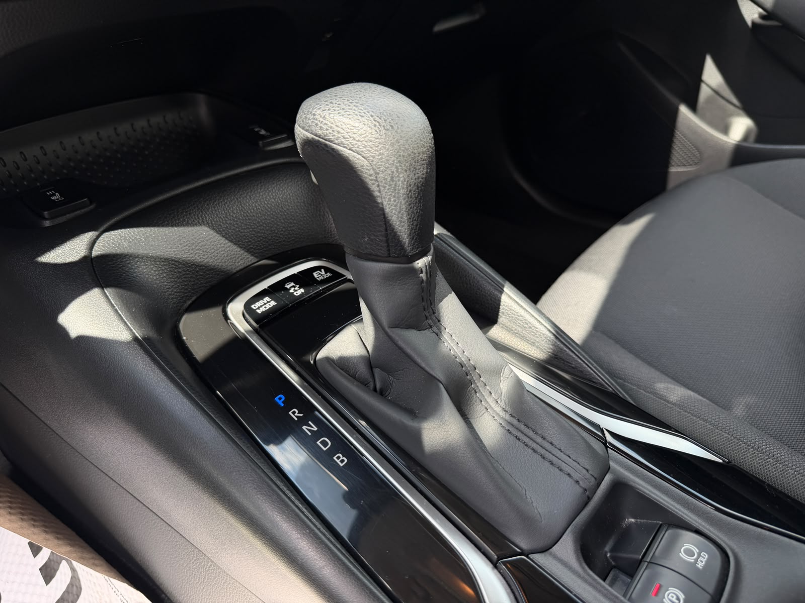 2022 Toyota Corolla — view 13