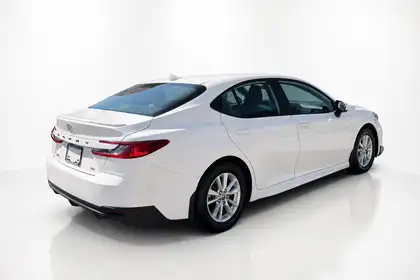 2025 Toyota Camry Sedan — view 5