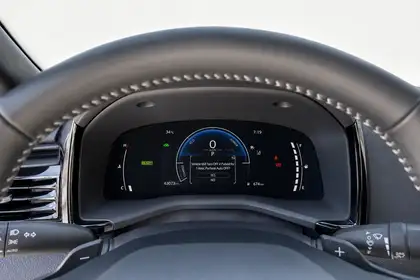2025 Toyota Camry Sedan — view 8