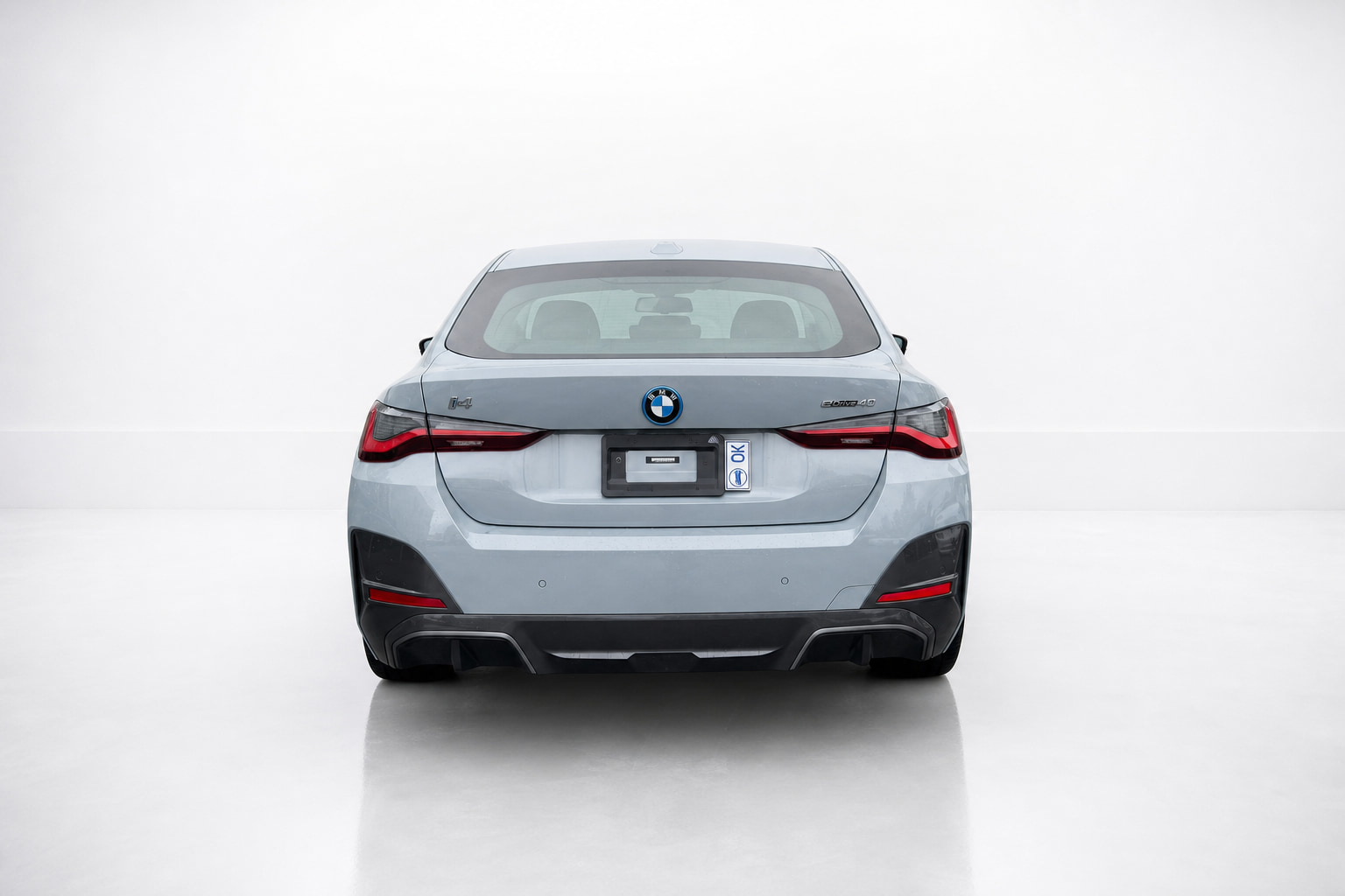 2022 BMW i4 — view 6