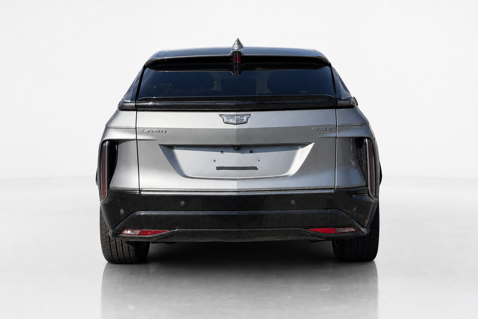 2024 Cadillac Lyriq — view 5