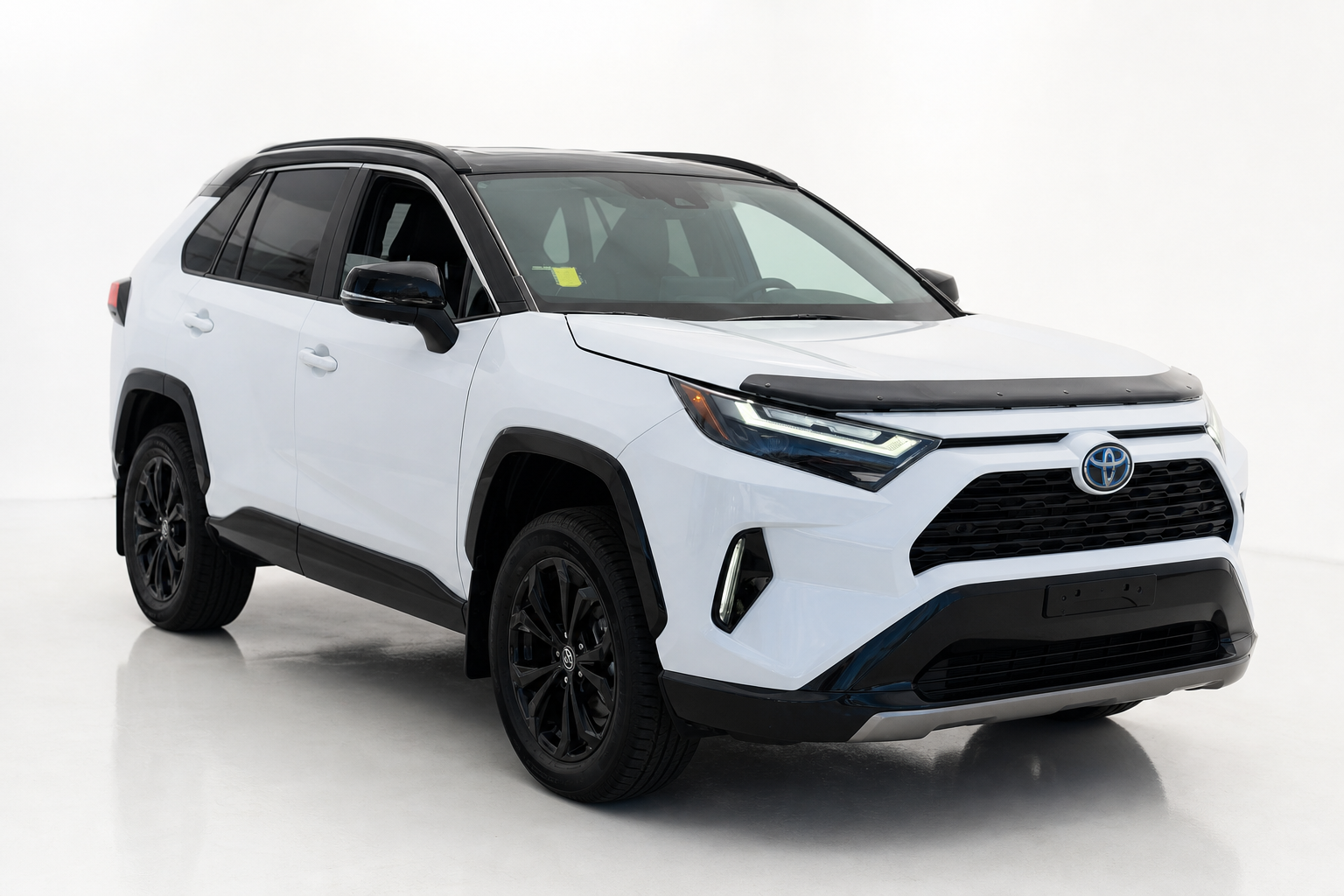 2024 Toyota RAV4 — view 3