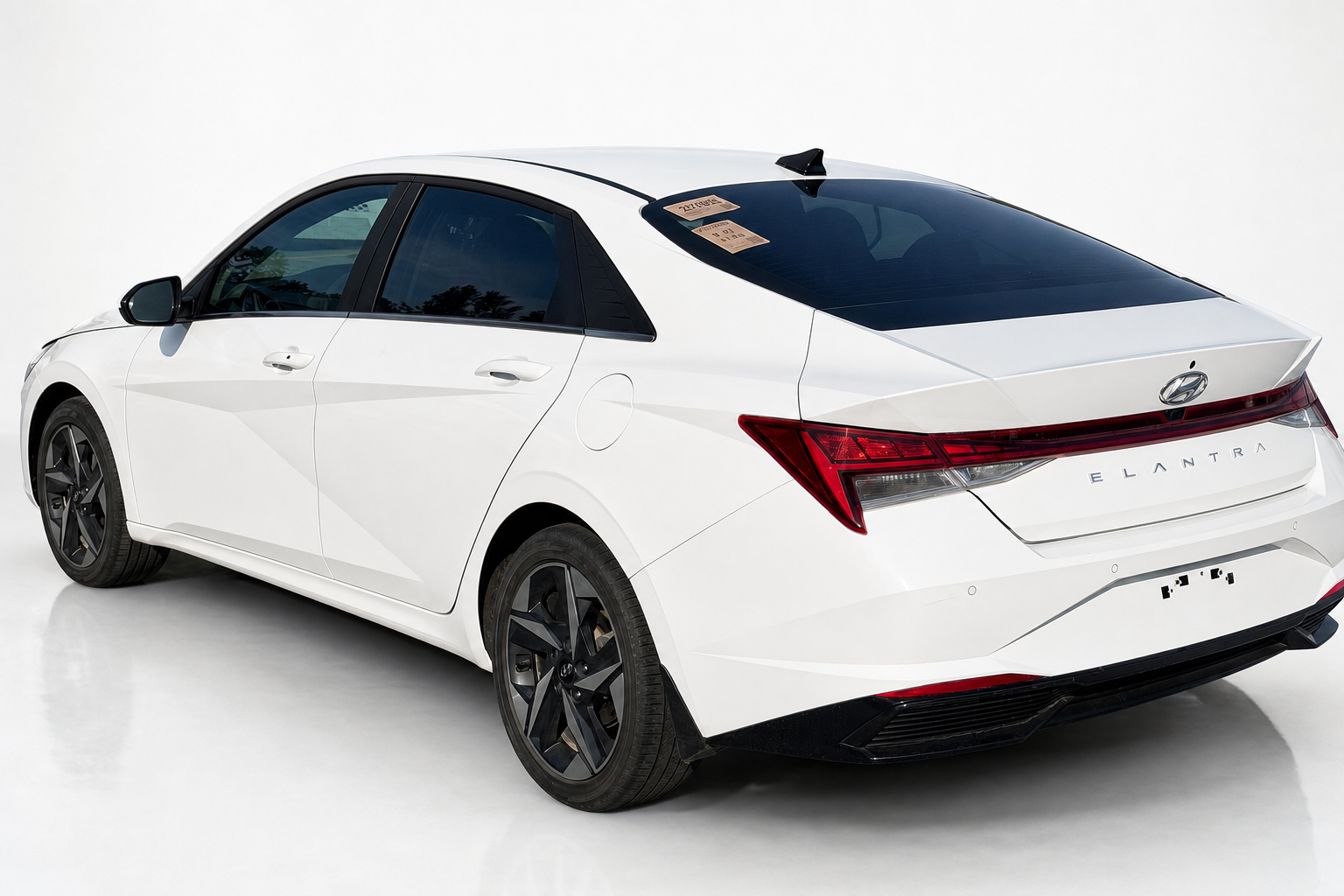 2023 Hyundai Elantra Hybrid — view 6