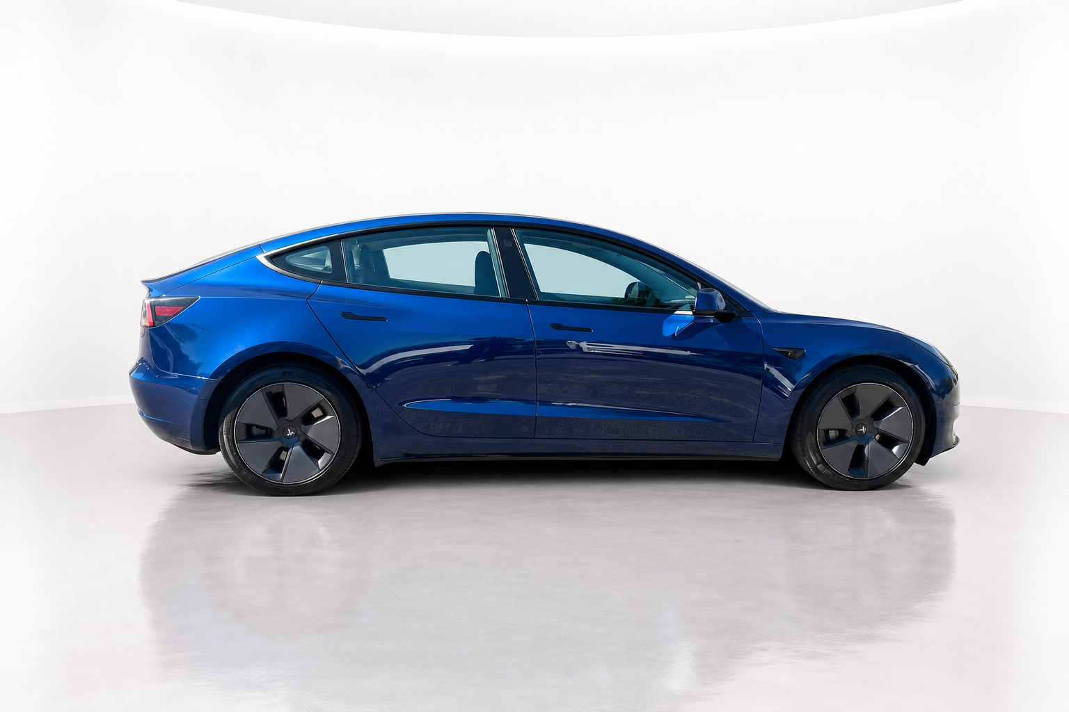 2021 Tesla Model 3 — view 8