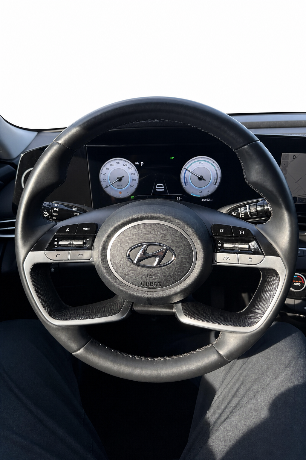 2023 Hyundai Elantra Hybrid — view 9