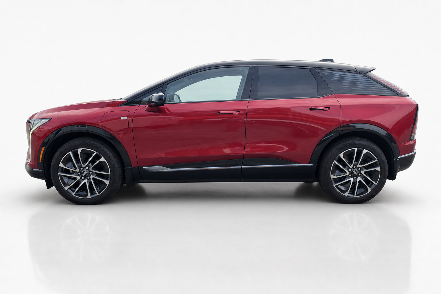 2025 Cadillac Optiq — view 4