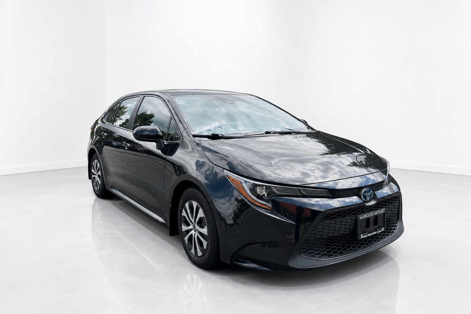 2022 Toyota Corolla — view 3