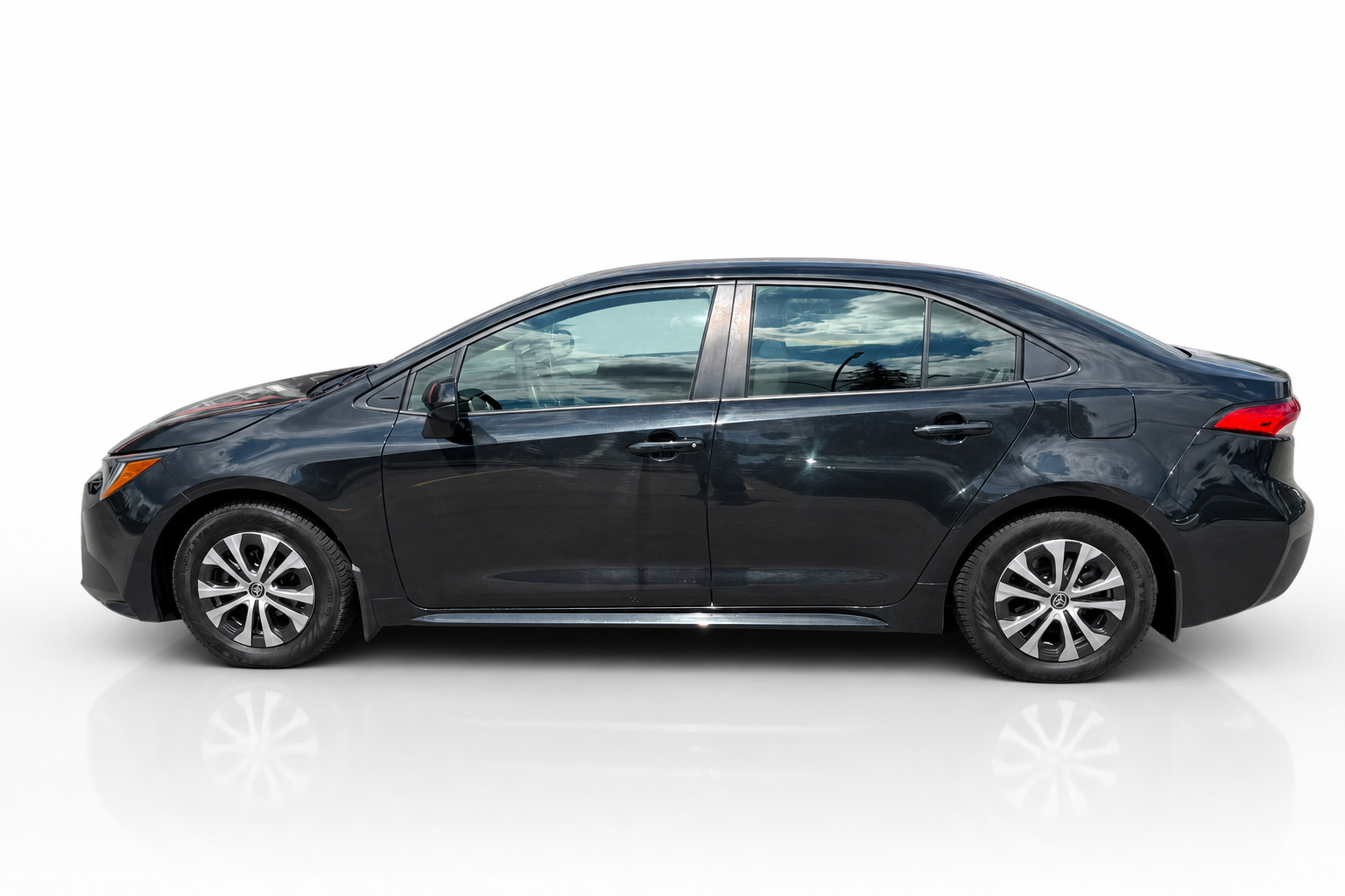 2022 Toyota Corolla — view 8