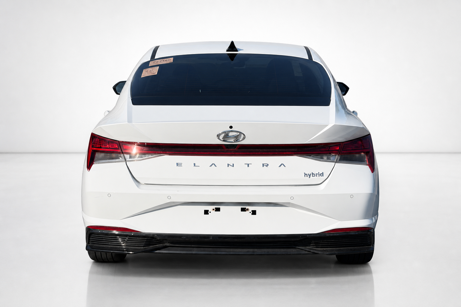 2023 Hyundai Elantra Hybrid — view 5