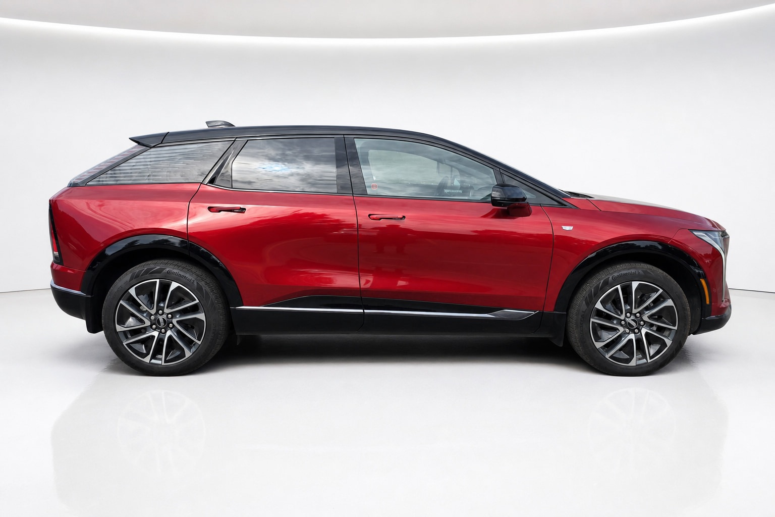 2025 Cadillac Optiq — view 6