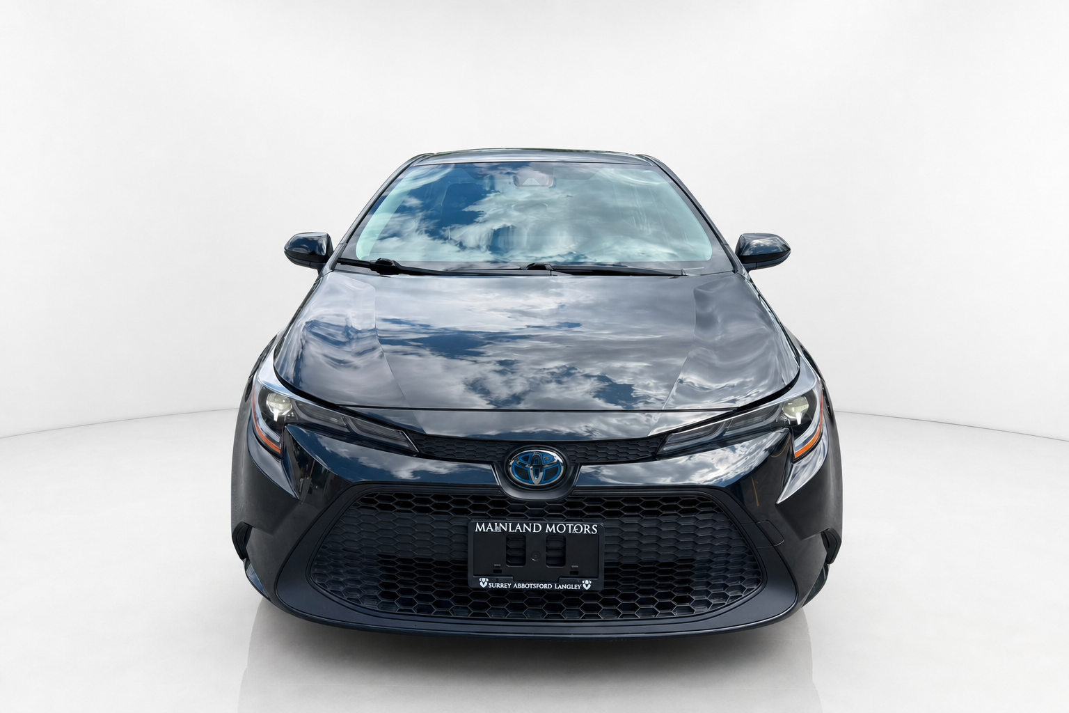 2022 Toyota Corolla — view 2