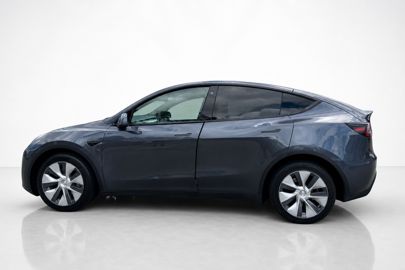 2023 Tesla Model Y — view 8