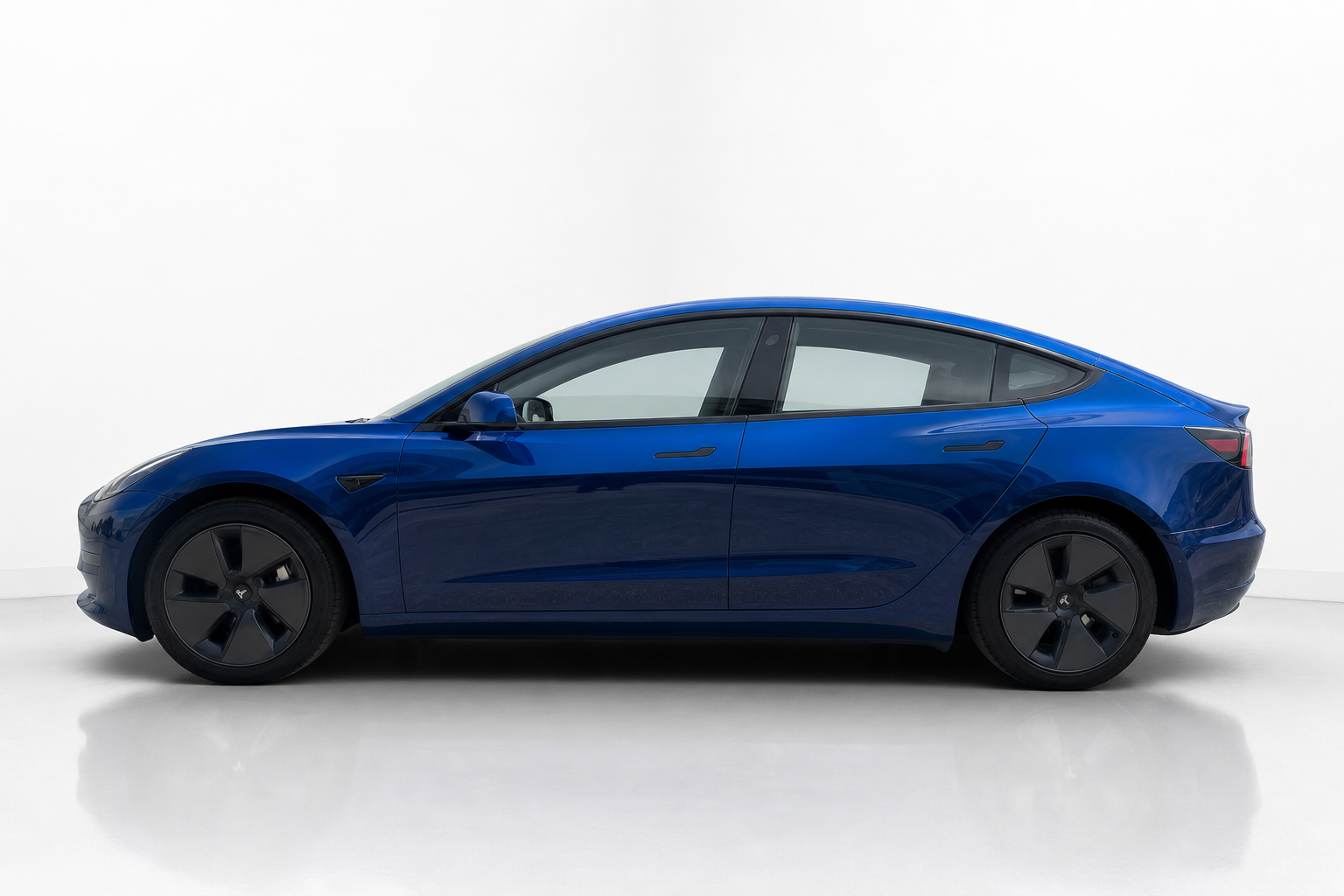 2021 Tesla Model 3 — view 3