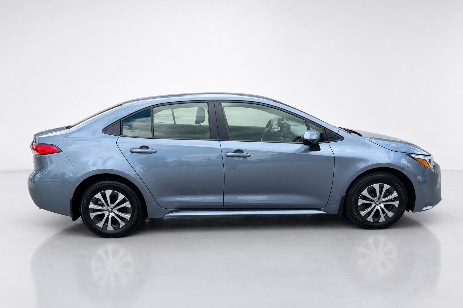 2023 Toyota Corolla — view 4