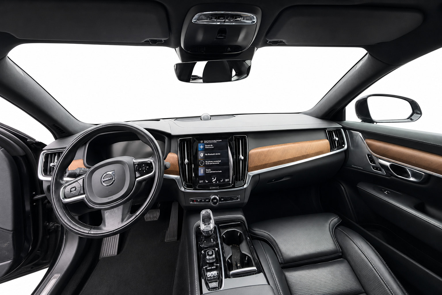 2020 Volvo S90 Plug-in Hybrid — view 10