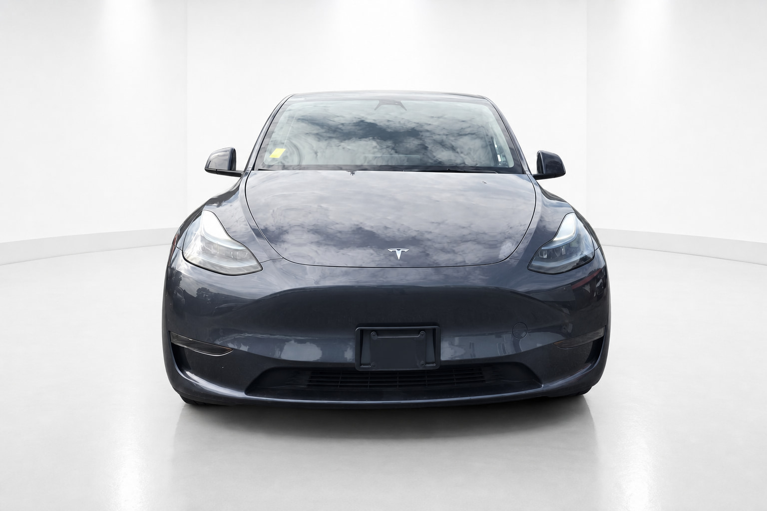 2023 Tesla Model Y — view 2