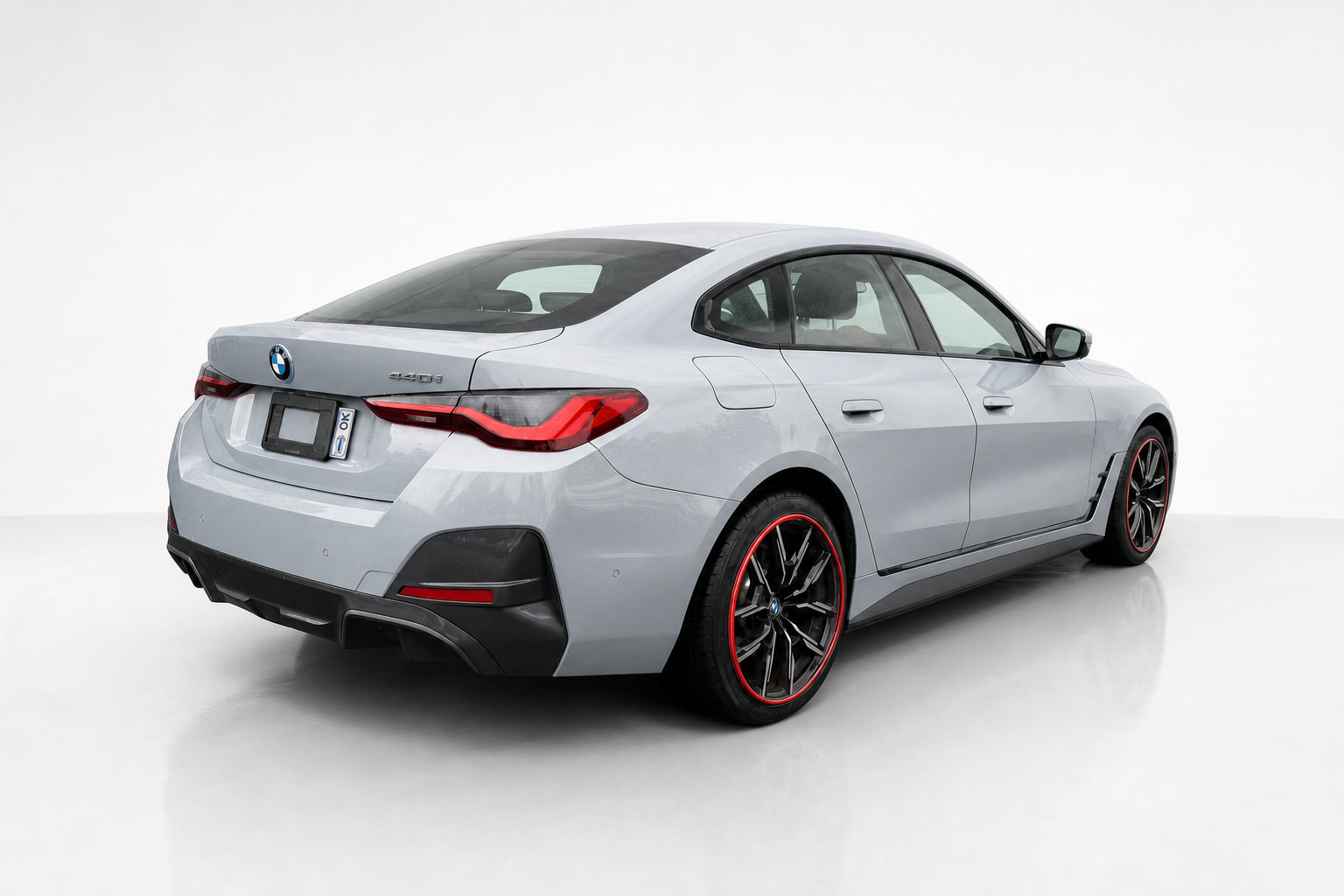 2022 BMW i4 — view 7