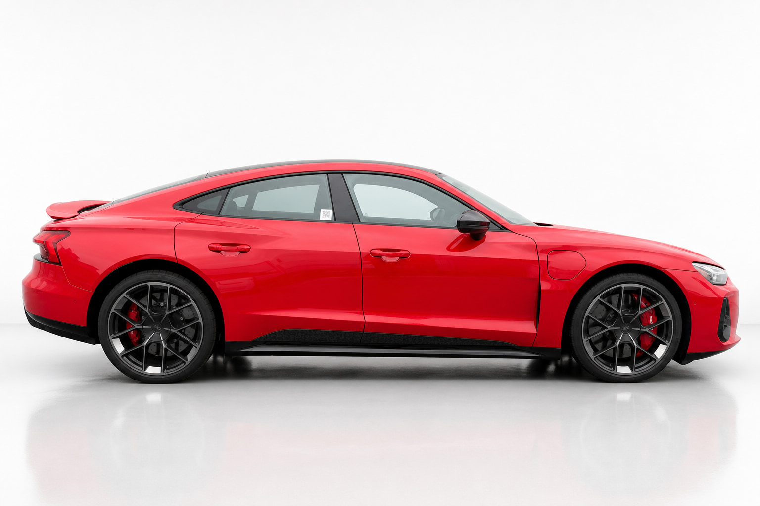 2025 Audi RS e-tron GT — view 7