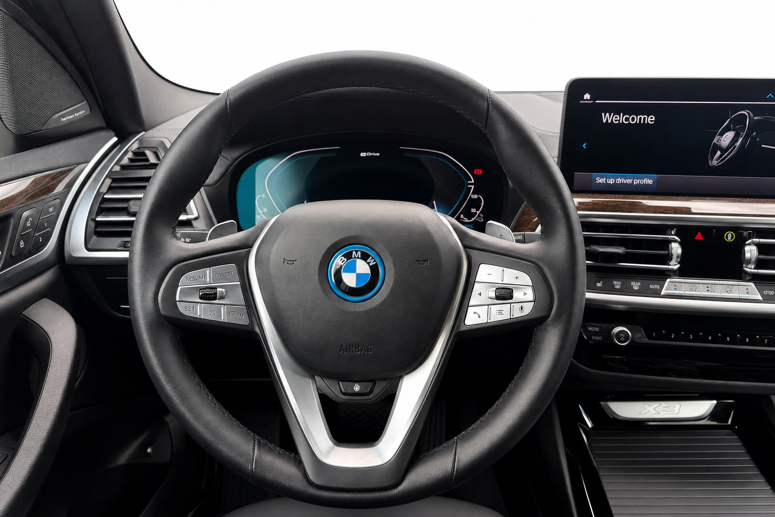 2023 BMW X3 xDrive30E — view 12