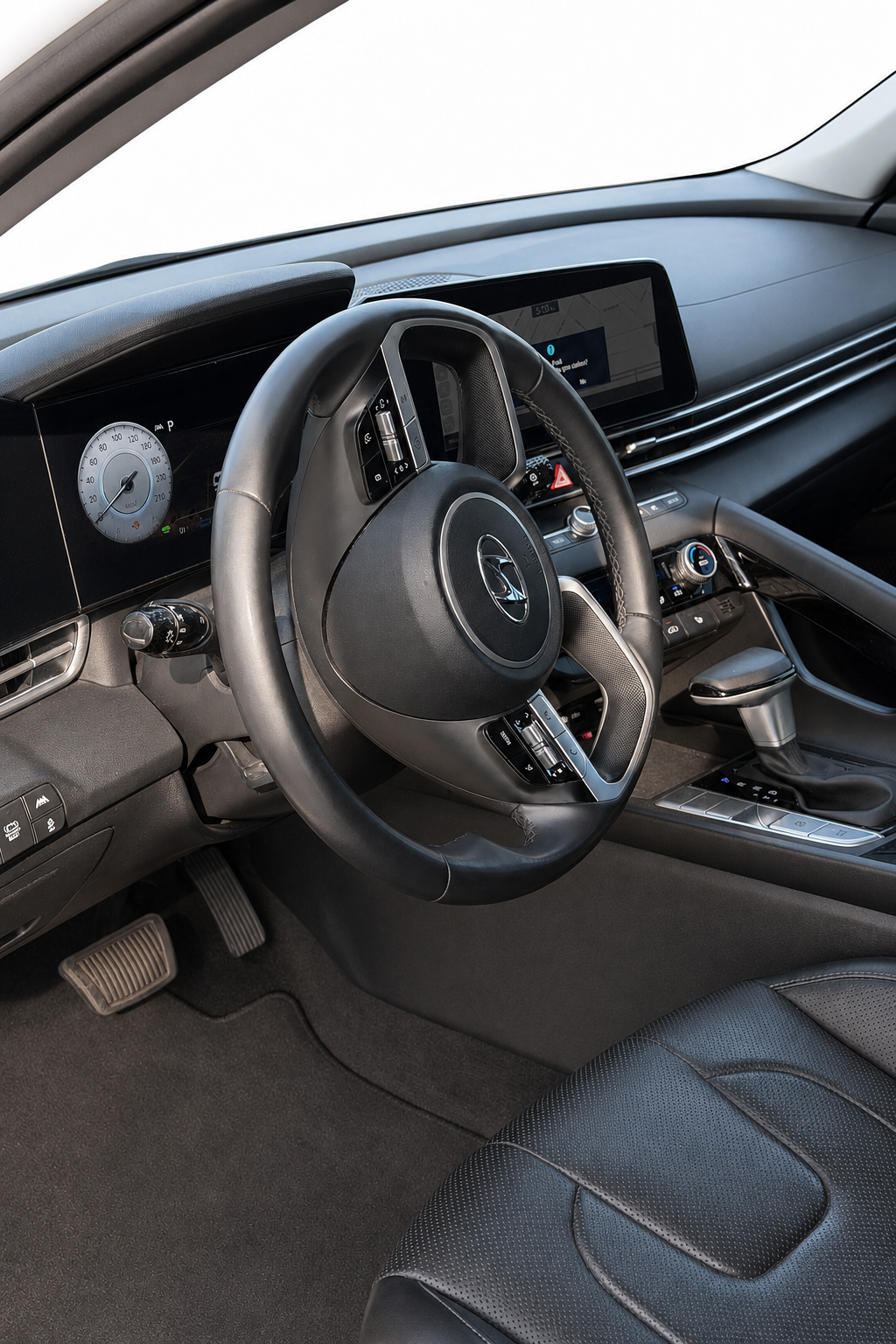 2023 Hyundai Elantra Hybrid — view 7