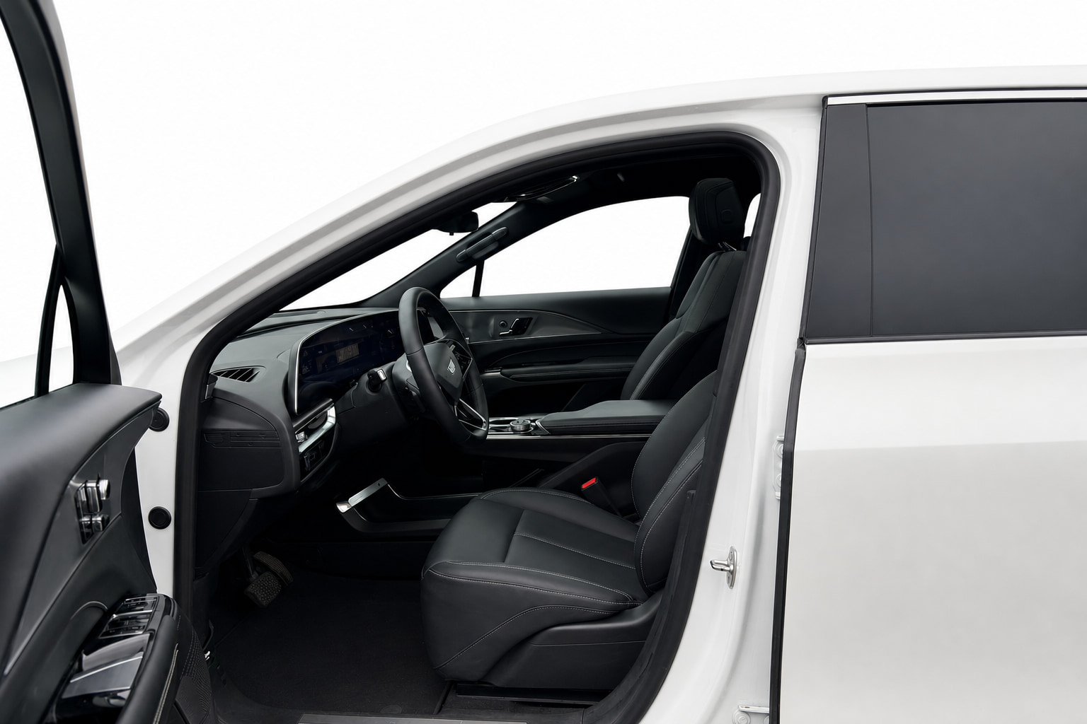 2024 Cadillac Lyriq — view 12