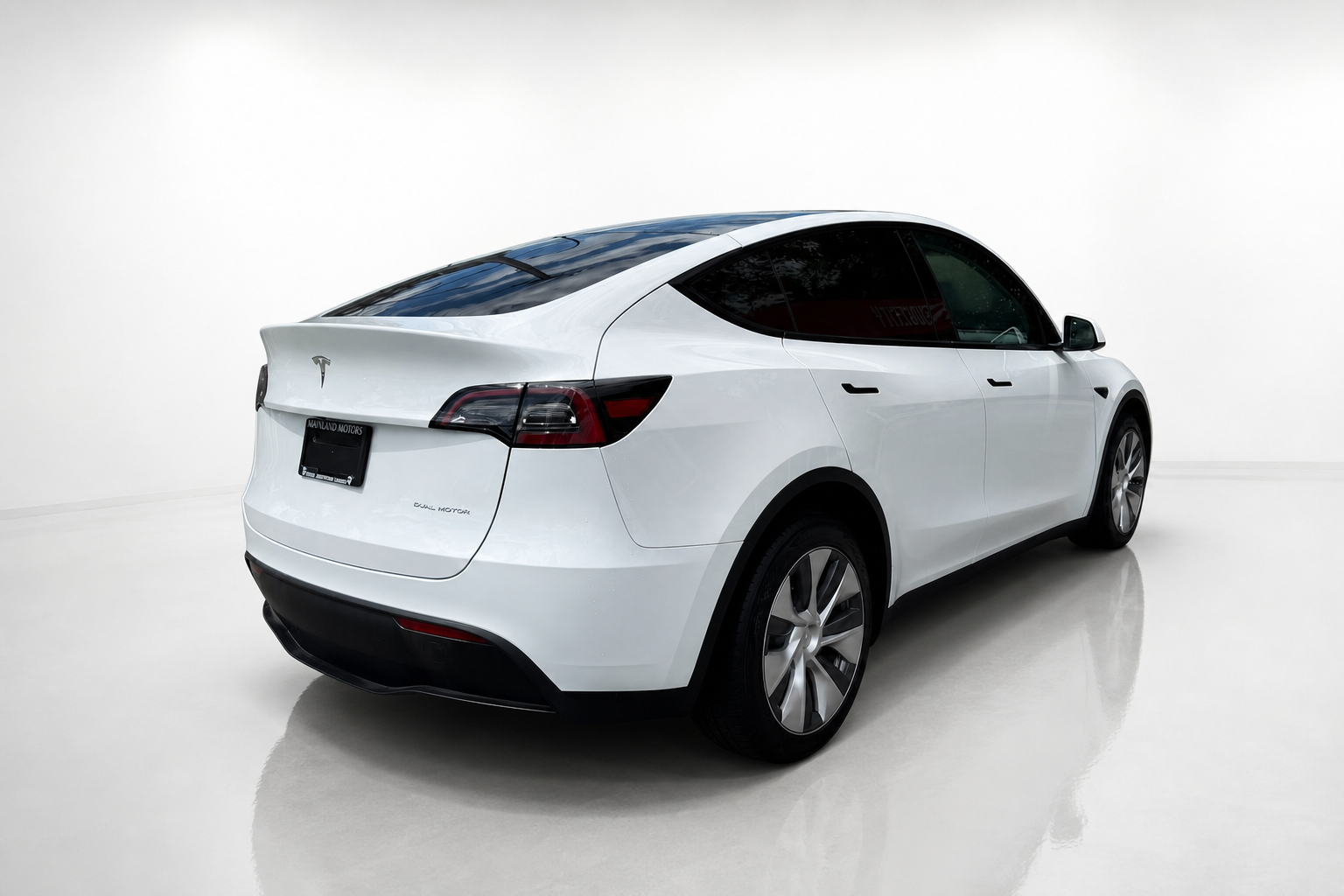 2023 Tesla Model Y — view 8