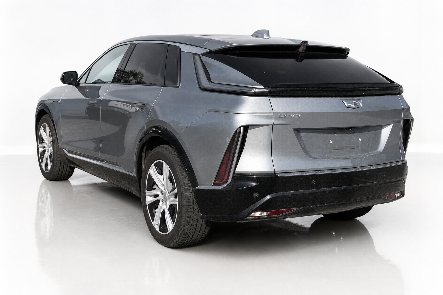 2024 Cadillac Lyriq — view 6