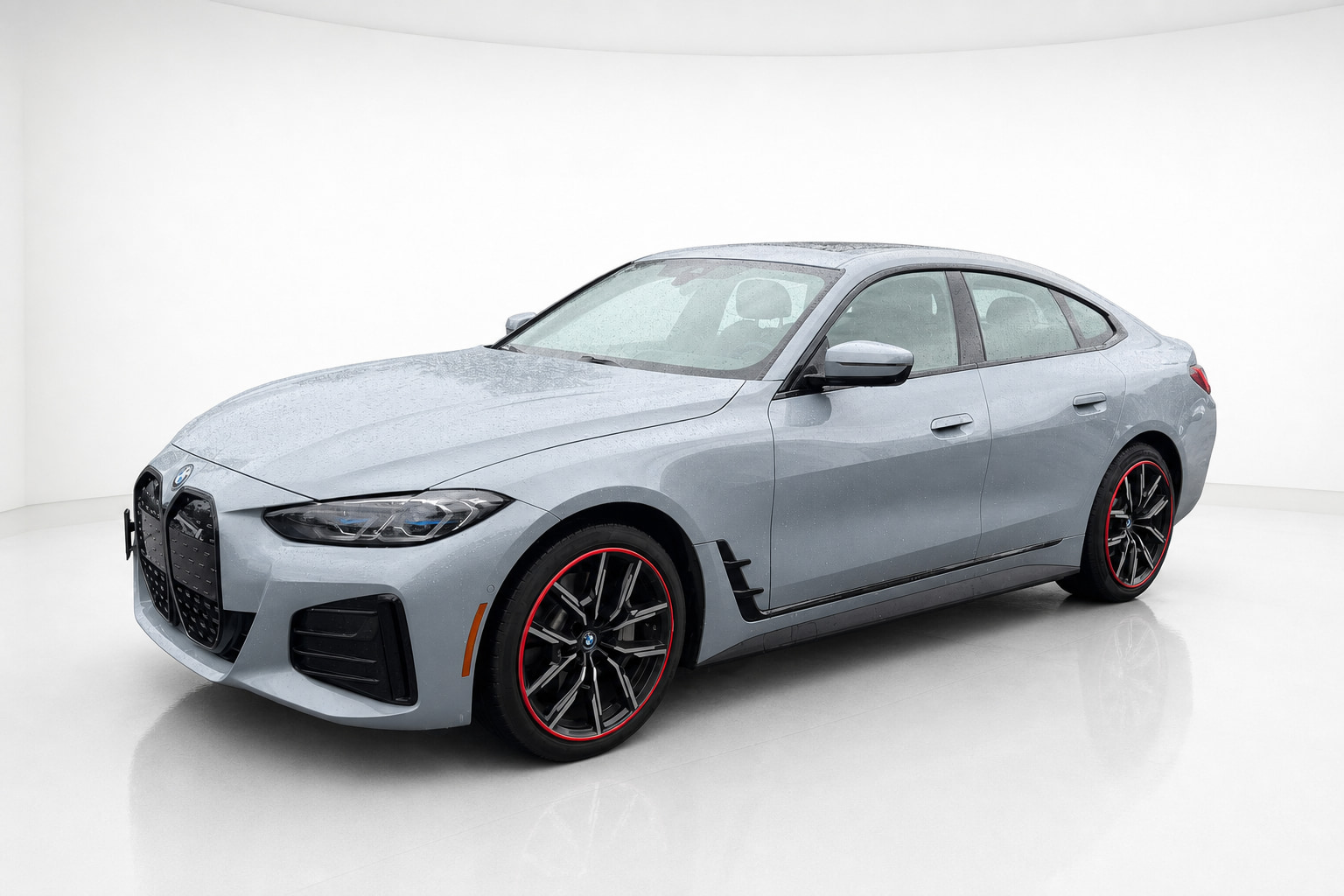 2022 BMW i4 — view 2