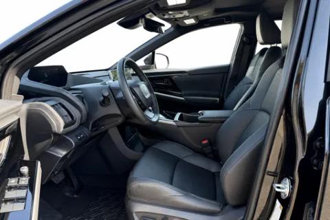 2025 Toyota bZ4X — view 14