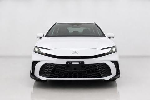 2026 Toyota Camry Sedan — view 3