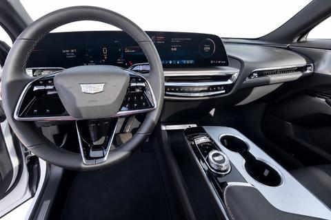 2024 Cadillac Lyriq — view 9