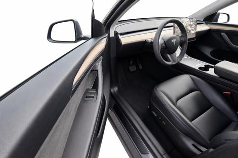 2023 Tesla Model Y — view 7