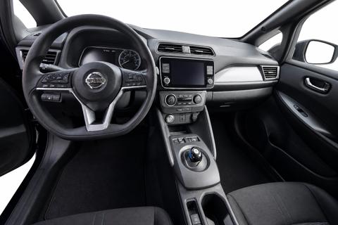 2022 Nissan Leaf Hatchback — view 7
