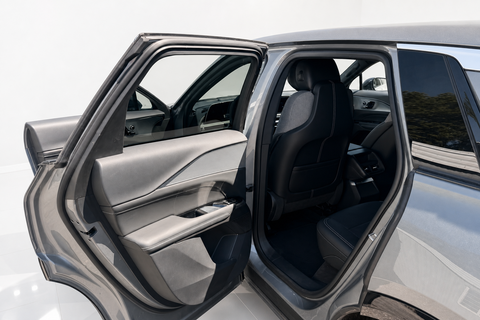 2024 Cadillac Lyriq — view 13