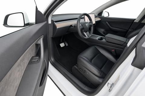 2022 Tesla Model Y — view 11