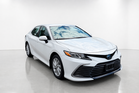 2024 Toyota Camry Hybrid — view 3
