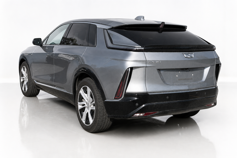 2024 Cadillac Lyriq — view 6