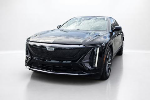 2024 Cadillac Lyriq — view 1