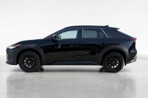 2025 Toyota bZ4X — view 8